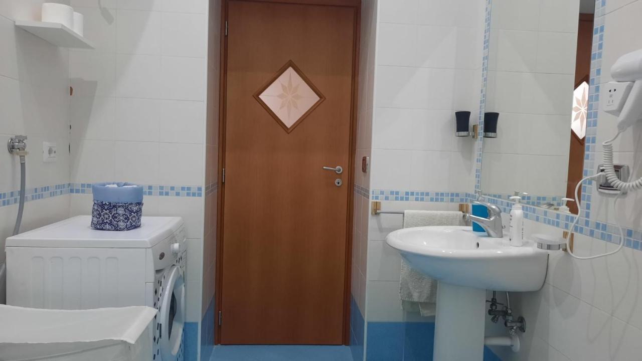 White Spagnoli Apartment